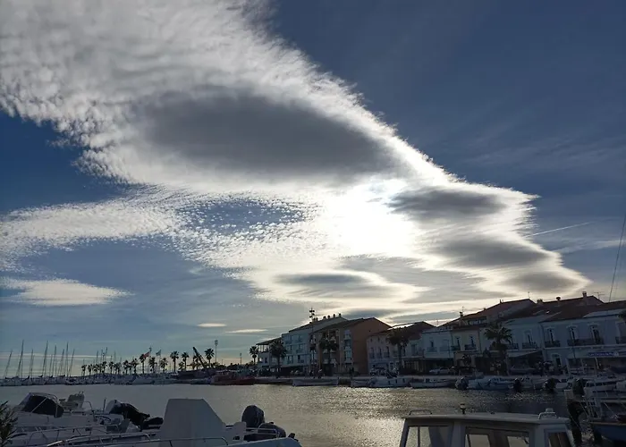 Lejlighed Vue Chateau 100m Etang, Et Halles Mèze